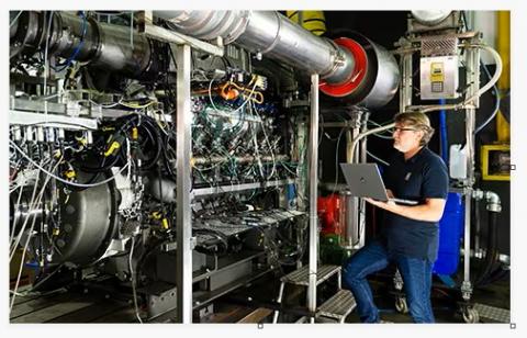 Port of Duisburg  MTU engines on pure hydrogen Rolls-Royce successful tests