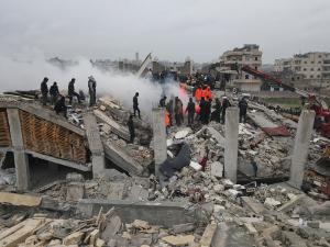 Earthquake victims in Türkiye and Syria IMO pays tribute